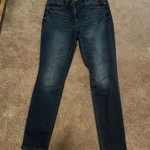 Mid rise skinny jeans size 8